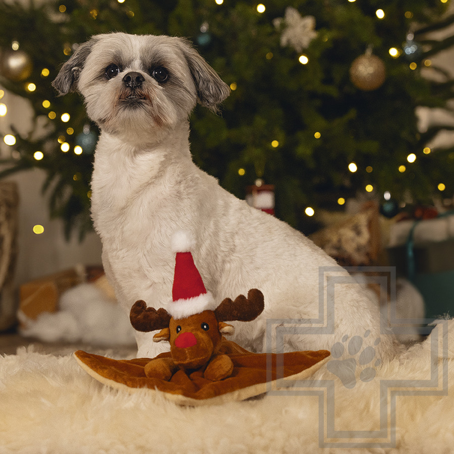 Beeztees Игрушка плюшевая "Олень рождественский" для собак